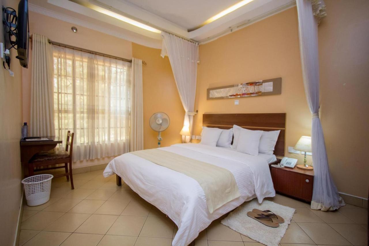 Capital Heights Hotel Hotel 3*