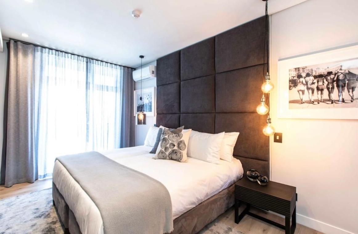 Helvetica Nue Apartment