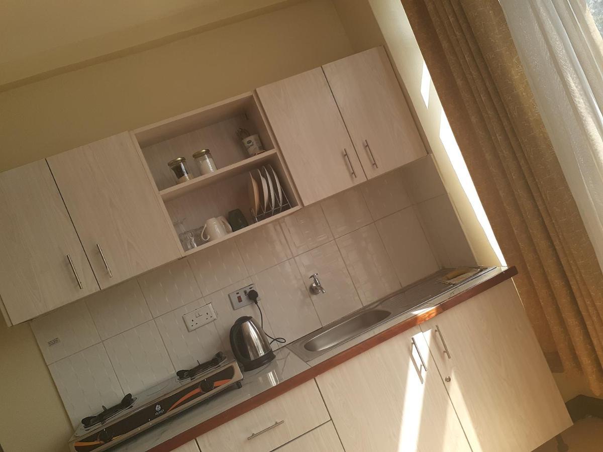 Urban City Studio W/ Scenic Rooftop Pool Apartment Nairobi