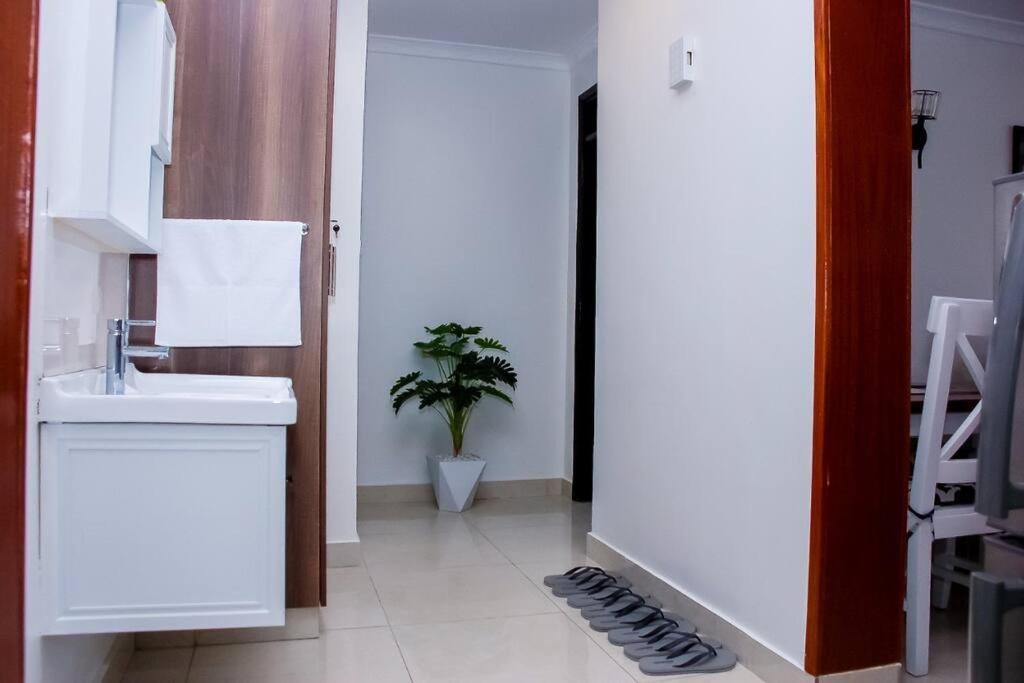 Nala House Close To Jkia And Sgr Apartment *