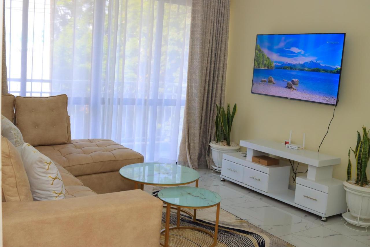 Apartment Elegant Three-bedroom In Kilimani *