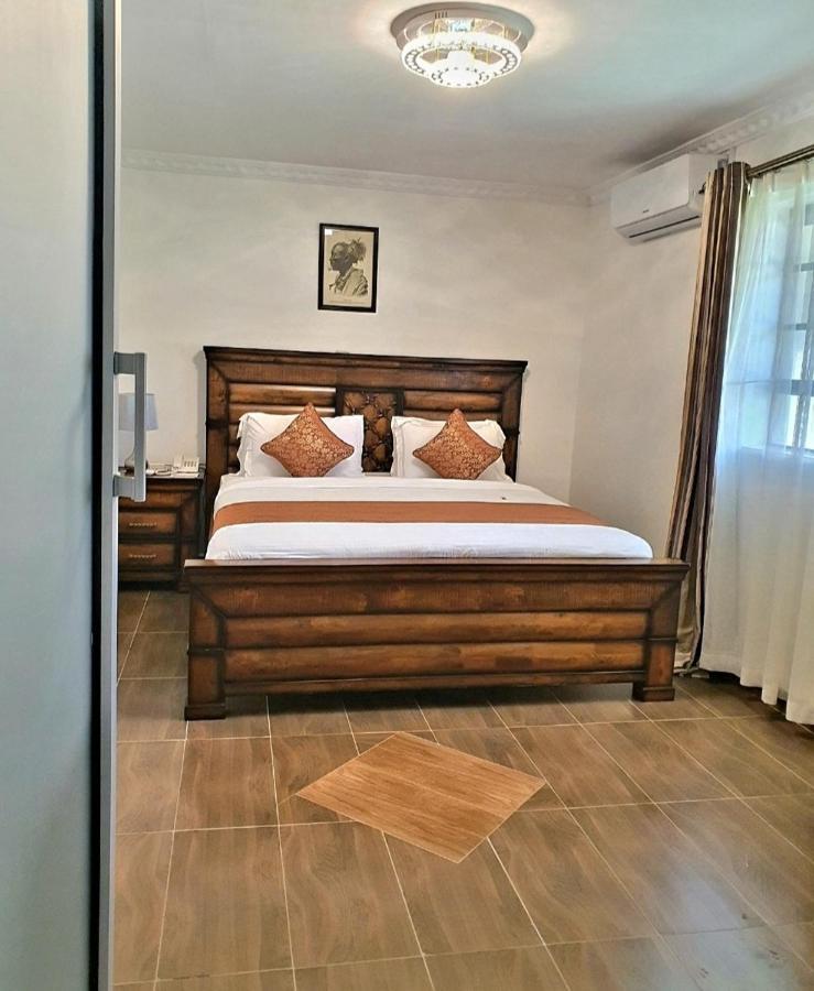 Smothers Suites And Restaurant Nairobi