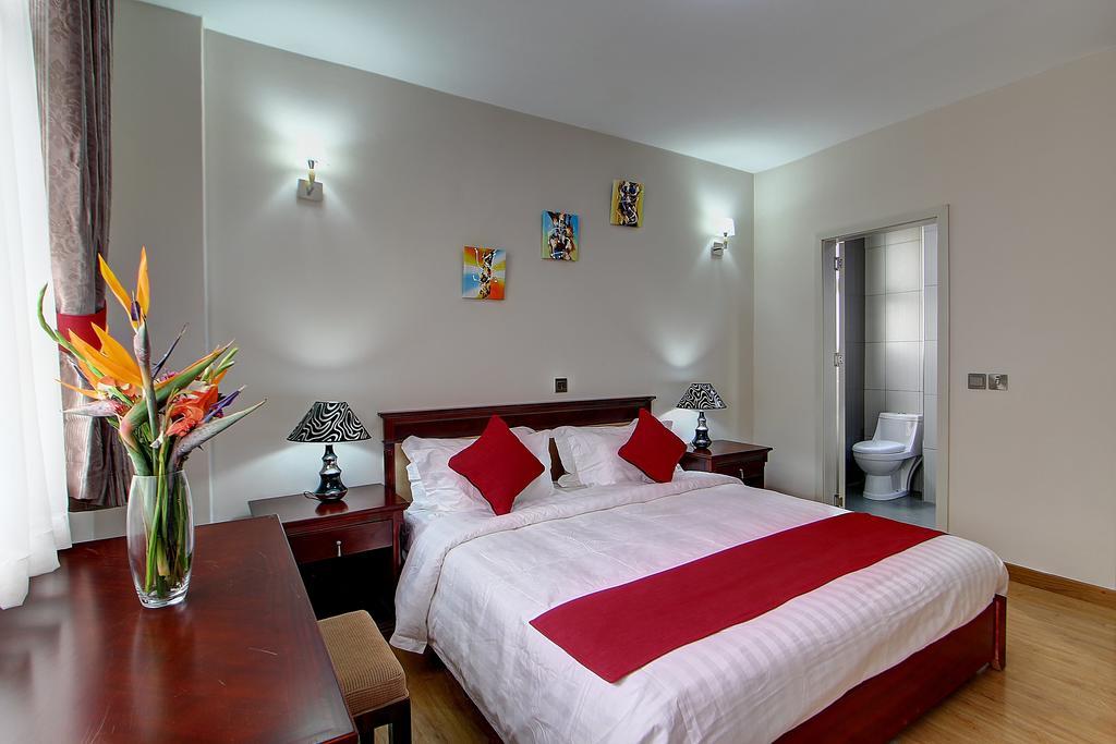 Fenesi Gardens 3*