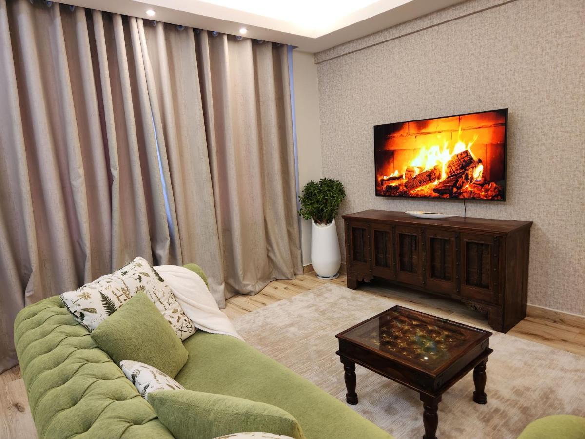 Elite Residence, Apt 17a Apartment