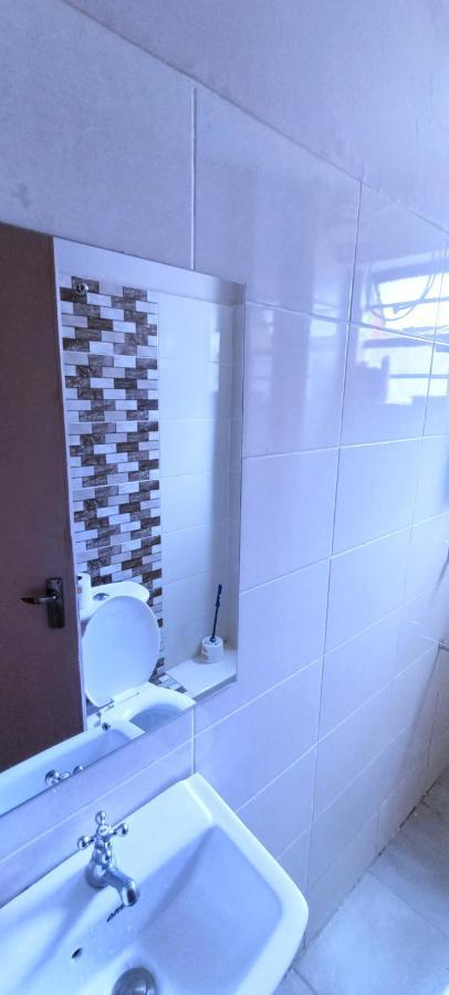 The Purple Gem Airbnb -south B- Oak South *