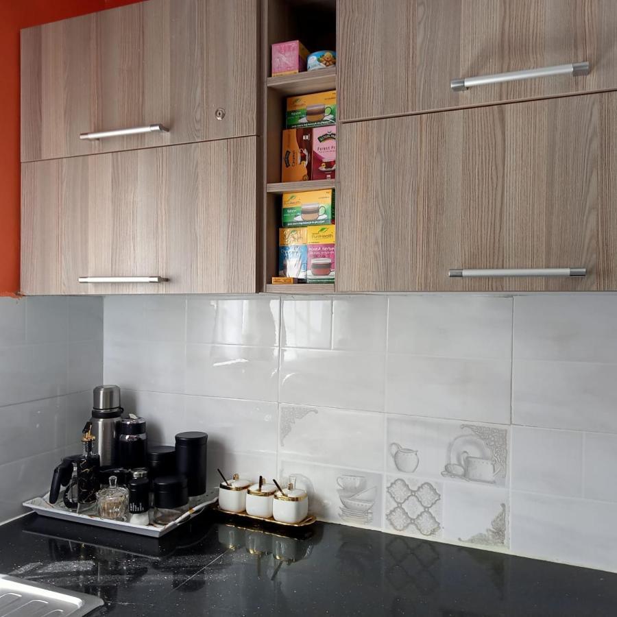 Luxury Airport Homes Homestay *