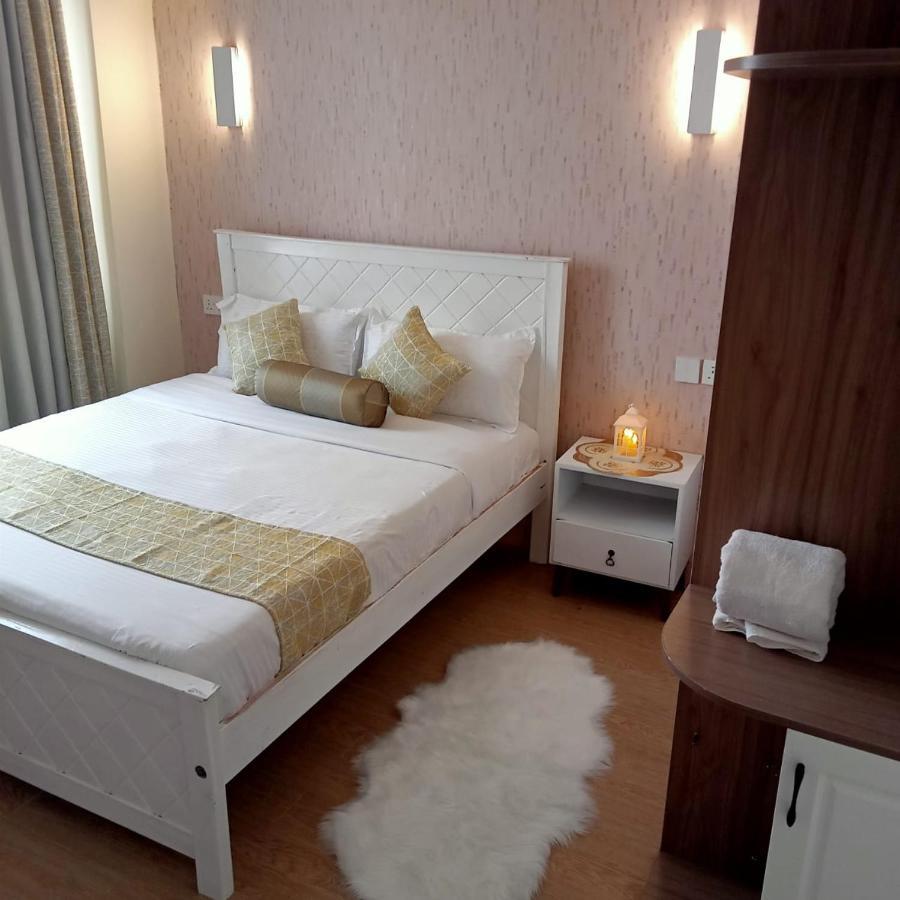 Airport - Private Homestay *