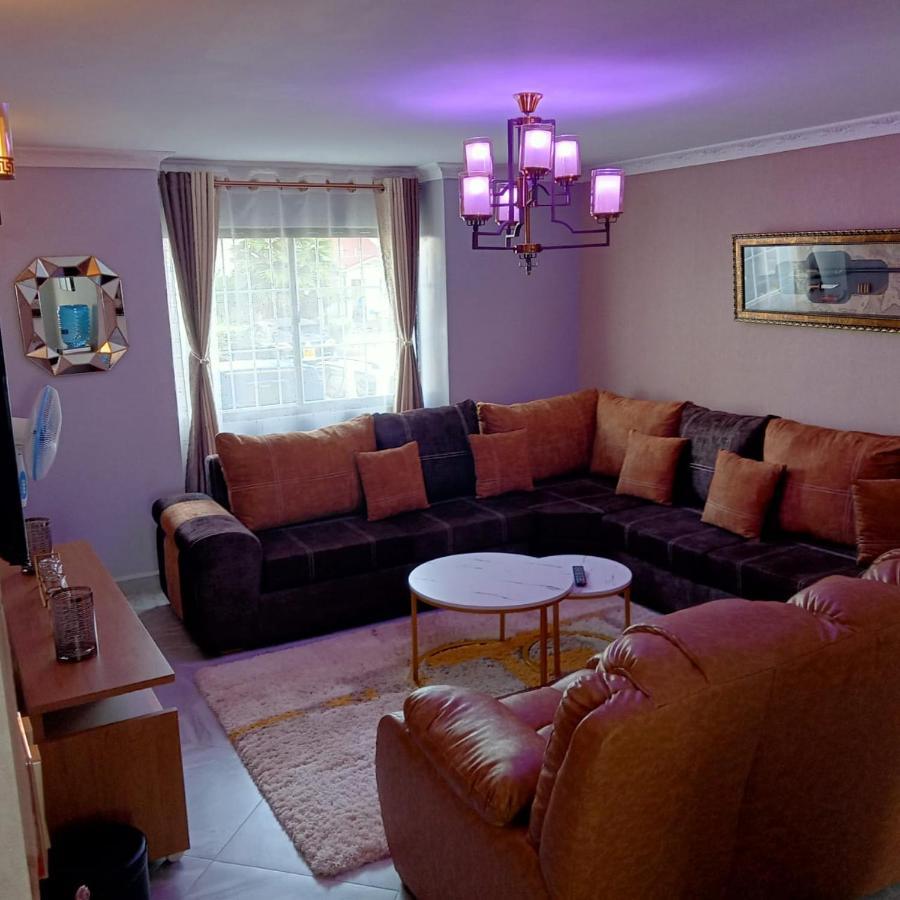 Airport - Private Homestay *