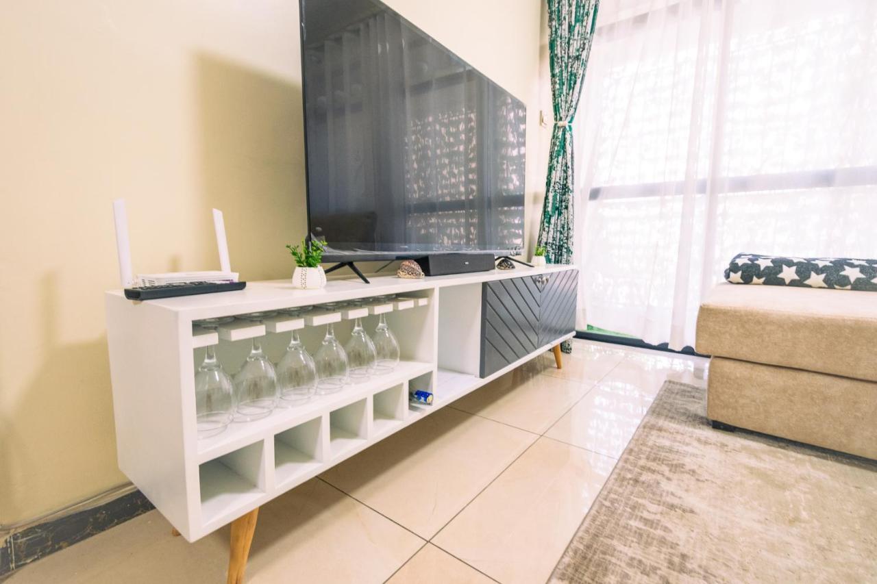 Tropical Themed 3br And Dsq Apartment Nairobi