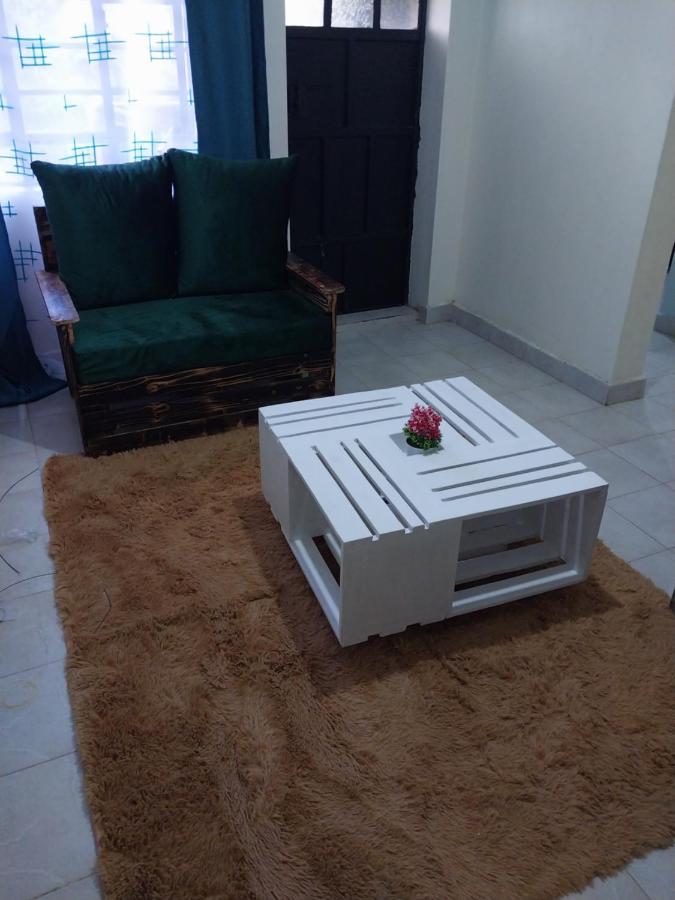 Rozy Airbnb Apartment Nairobi