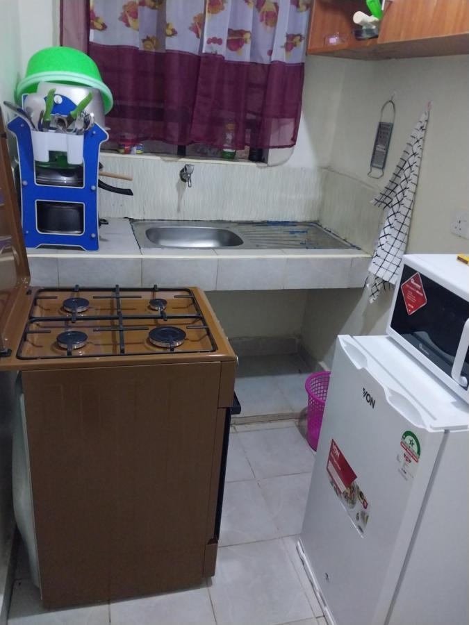 Rozy Airbnb Apartment *