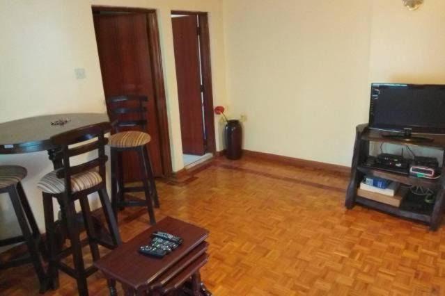 Valley View Apartment