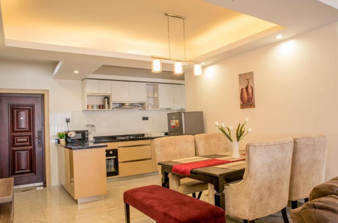 Lux Oasis Of Peace Apartment