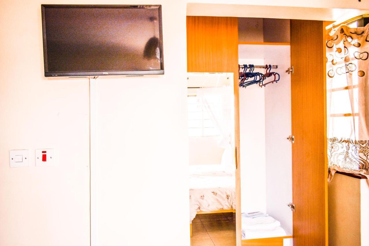 Affordable Furnished At The Centre Apartment *