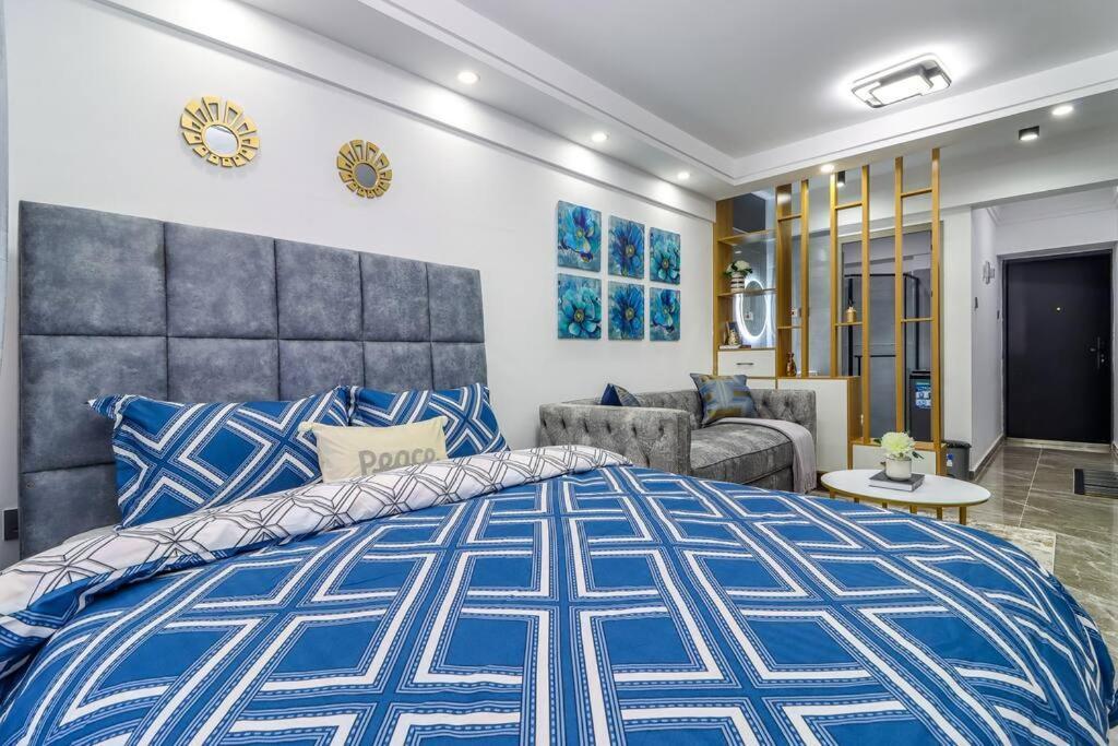 Lovely Amazing Furnished Cozy Within
