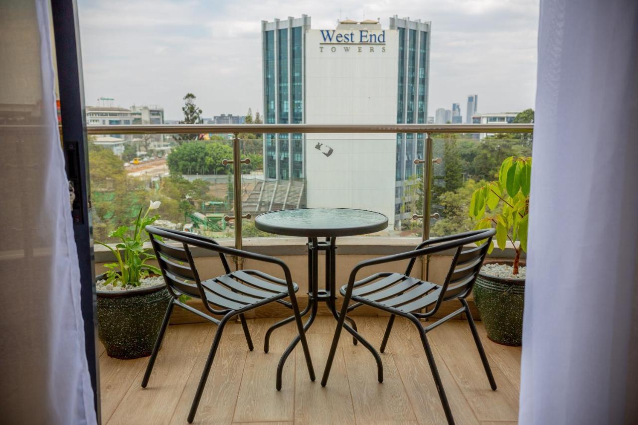 Pura Vida - Nova * Nairobi