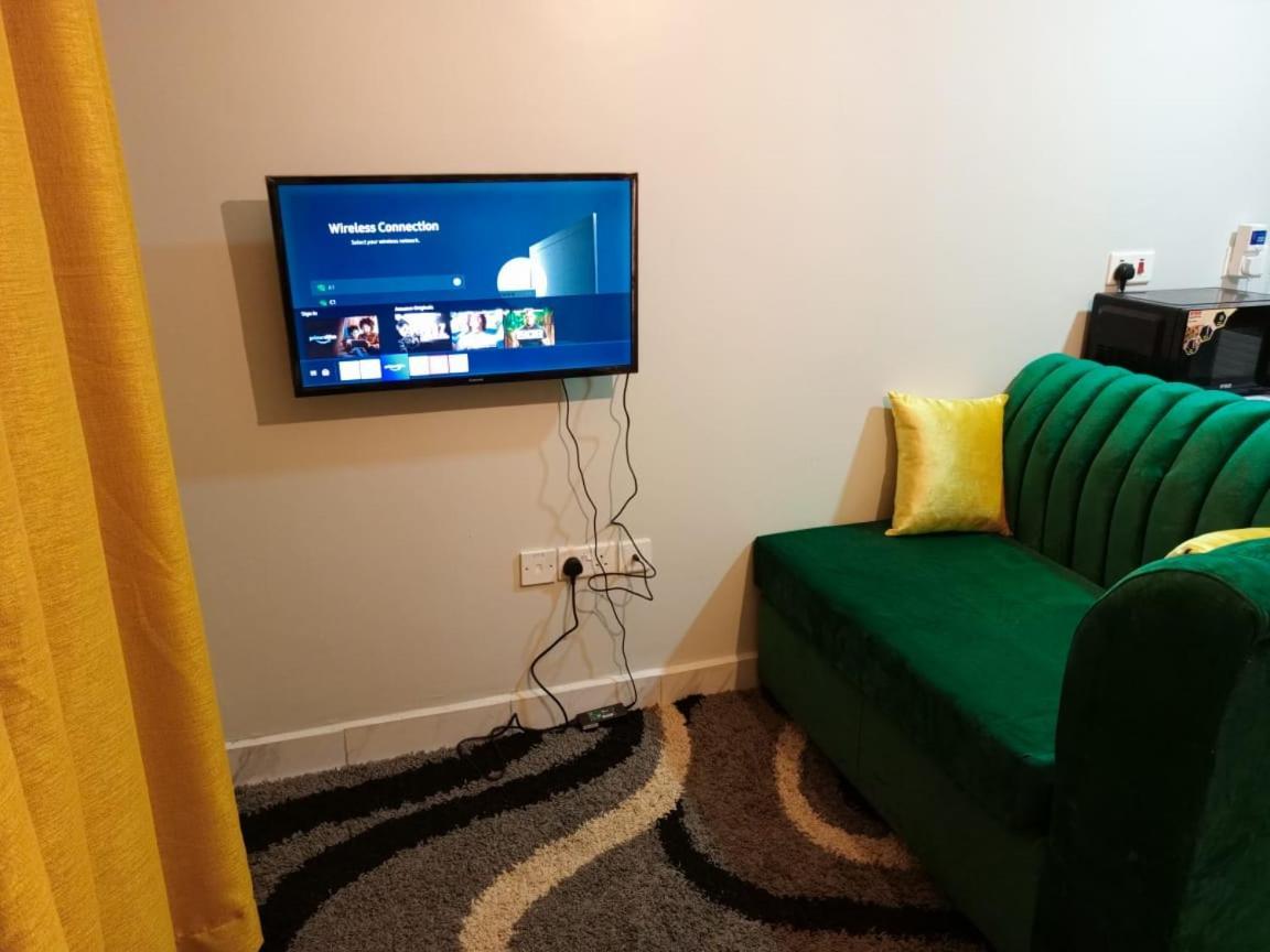 Apartment Comfy Haven -rustic In Donholm