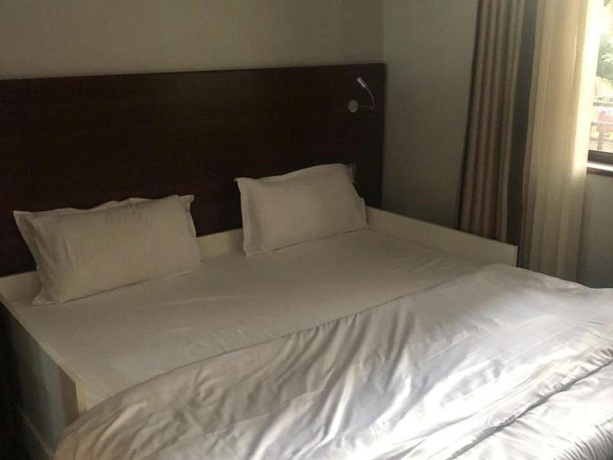 Immaculate 1-bed In Riverside Drive Apartment