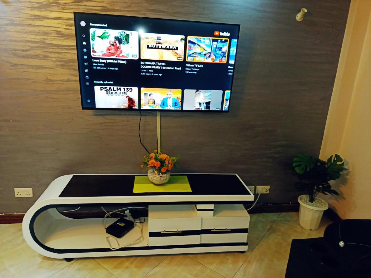 Apartment Jj Homes 3 Bedroom @regal Point *