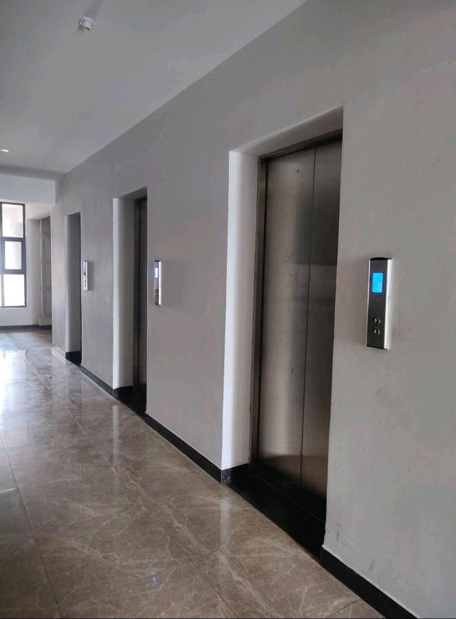 Kilimani Super One And Half Bedroom Near Yaya Centre With Netflix Nairobi
