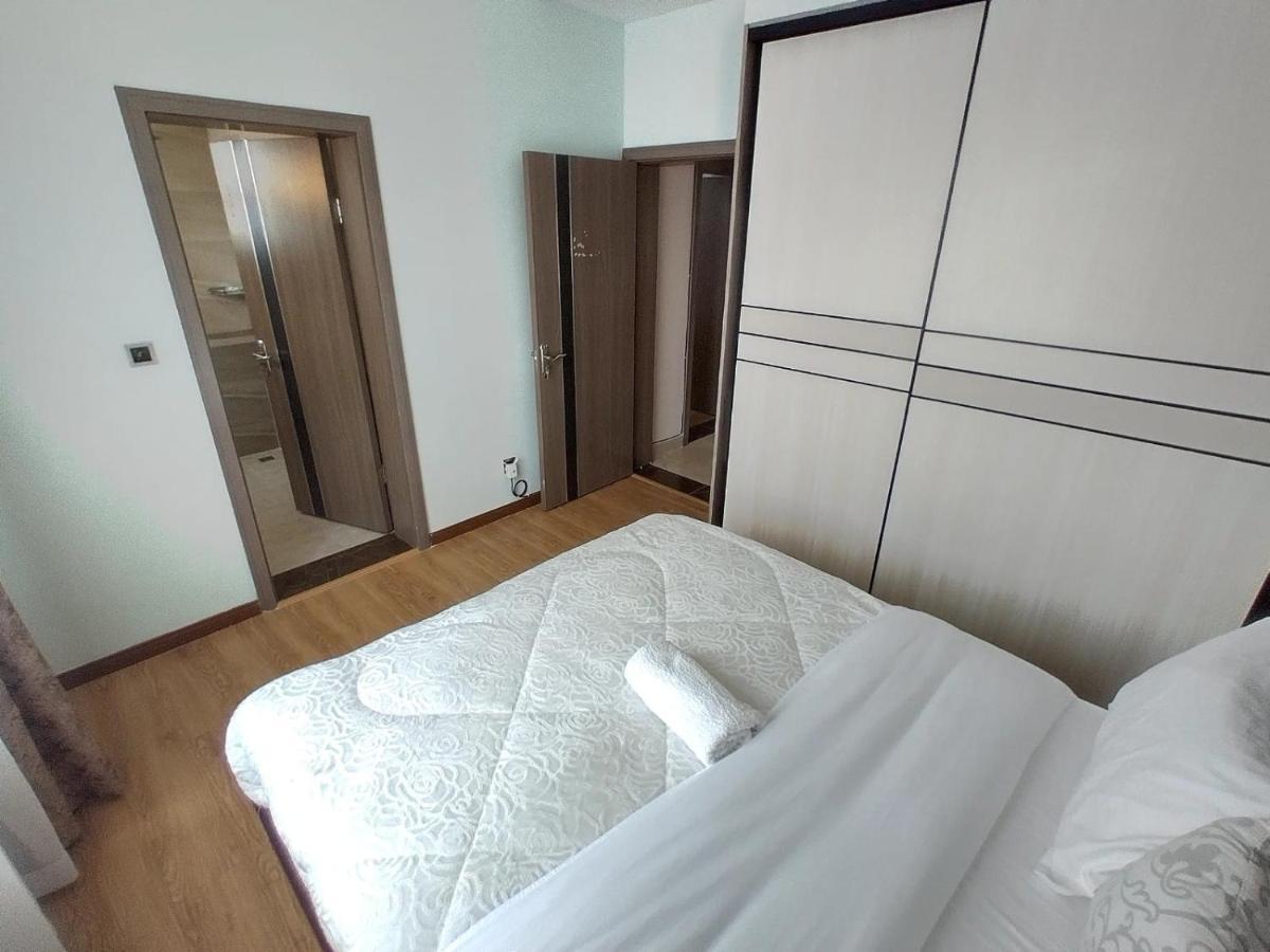 Lux Vesta Gardens Apartment