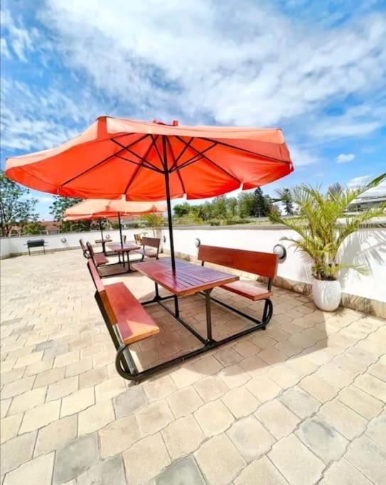 Apartment Armonia 2 Bdrm Apt/gym/poolview/wi-fi/netflix