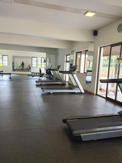 Apartment Armonia 2 Bdrm Apt/gym/poolview/wi-fi/netflix Nairobi