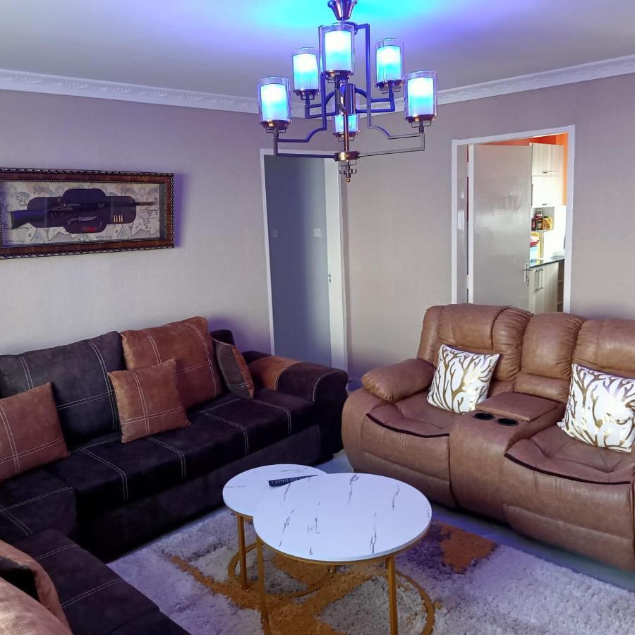 Airport Homes Homestay