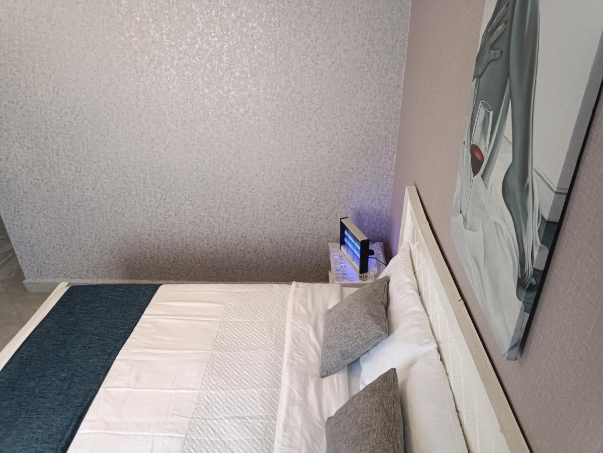 Airport Homes Homestay *