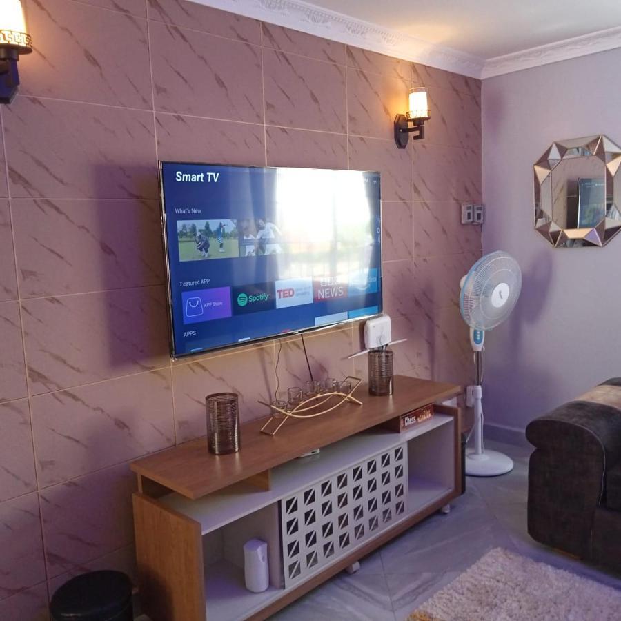 Airport Homes Homestay *