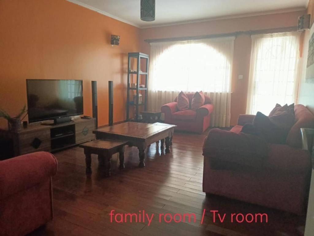 Lux Karen Family * Nairobi