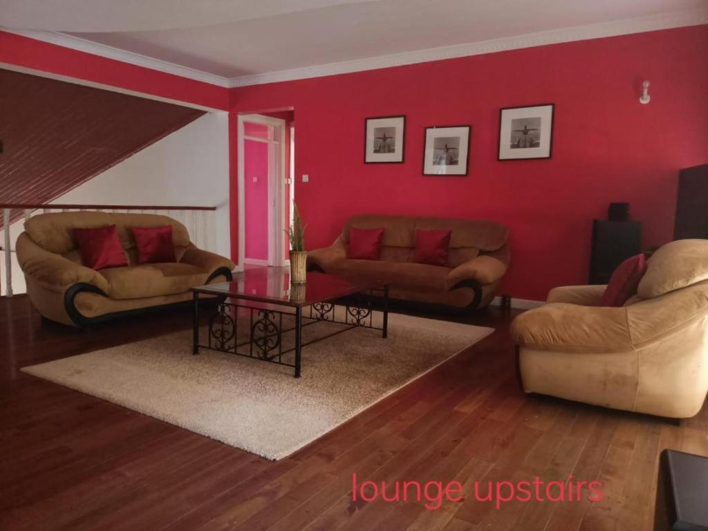 Holiday home Lux Karen Family *