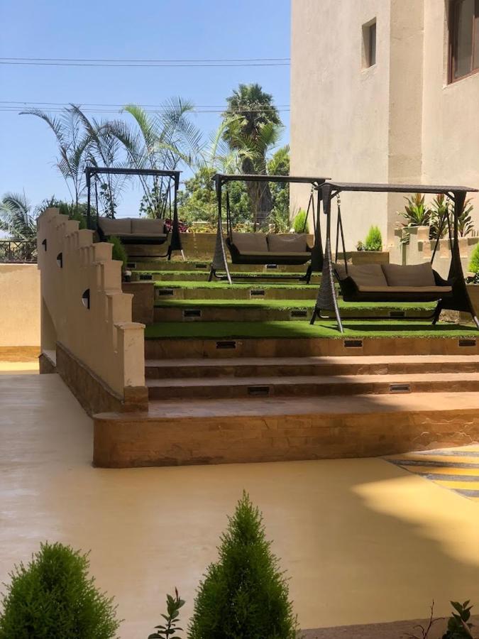 Kandiz Exquisite Nairobi