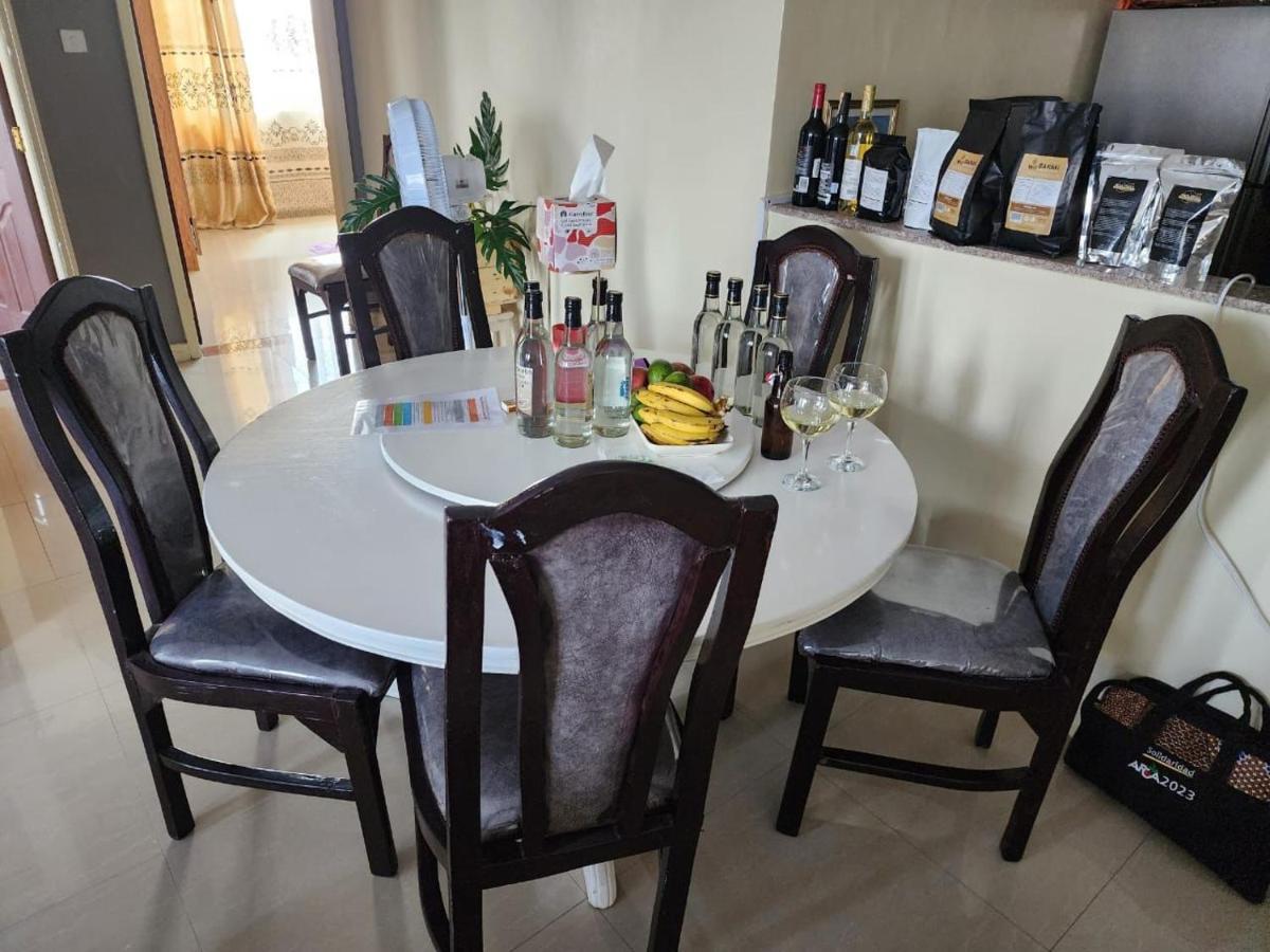 Tcr Residences At Kings Millennium- 3bdrm Apts, Ensuite, 7km To Jki Airport, 7km To Cbd *