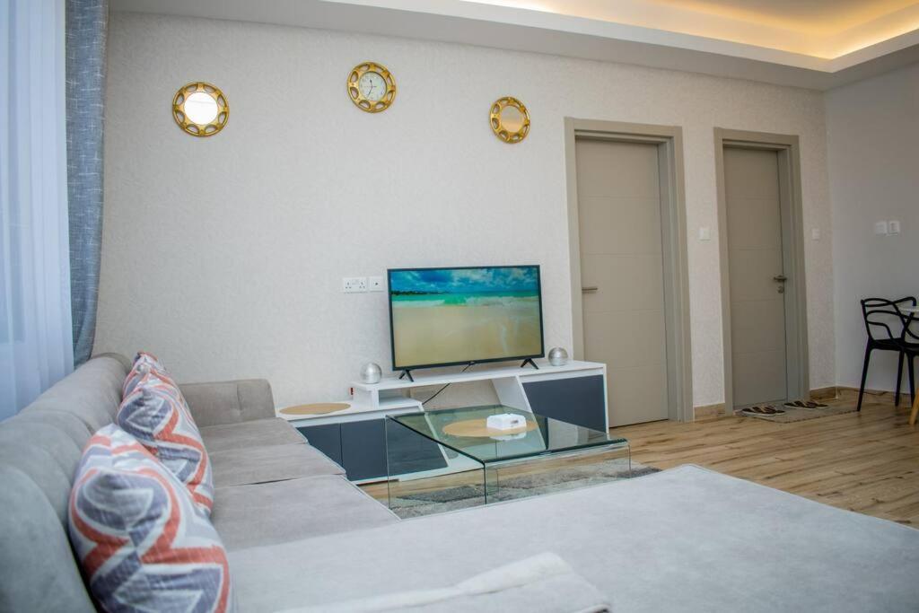 Urban Living 1br In Westlands With Heat Pool, Gym, Workspace & Parking Nairobi