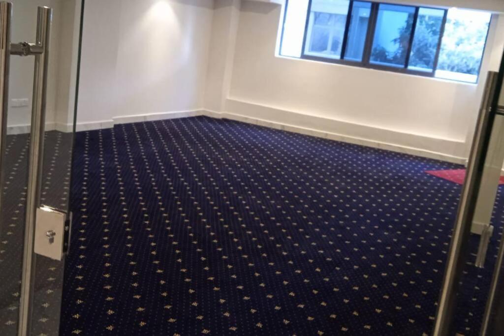 Apartment Urban Living 1br In Westlands With Heat Pool, Gym, Workspace & Parking *