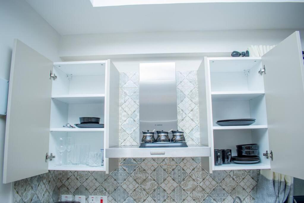 Urban Living 1br In Westlands With Heat Pool, Gym, Workspace & Parking * Nairobi