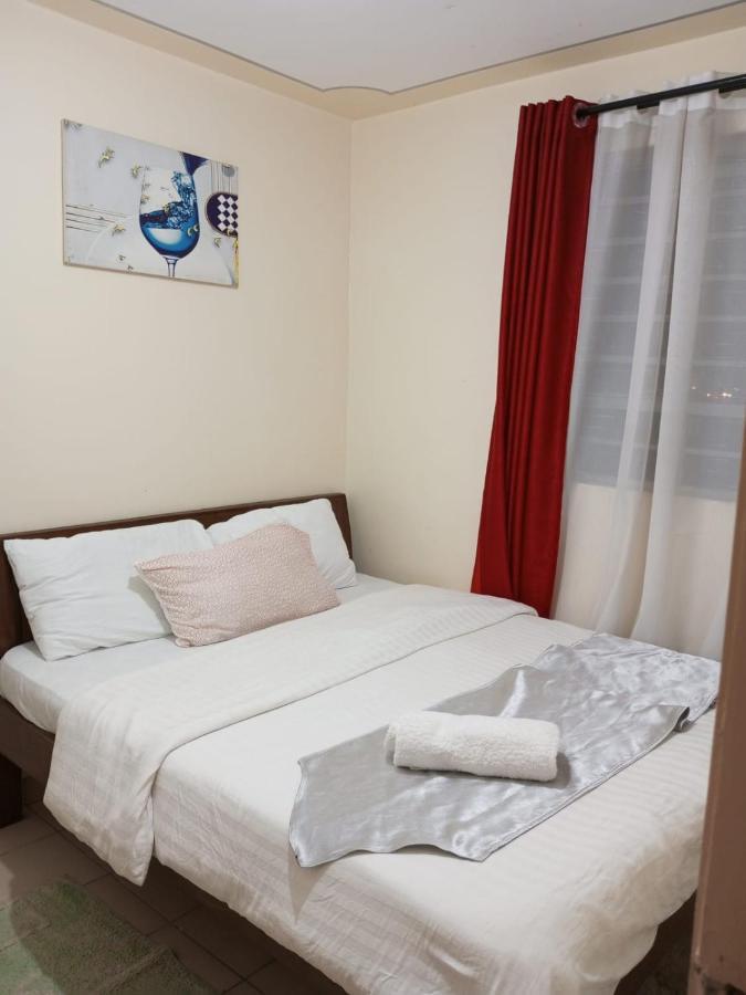 Lux Attic Place *