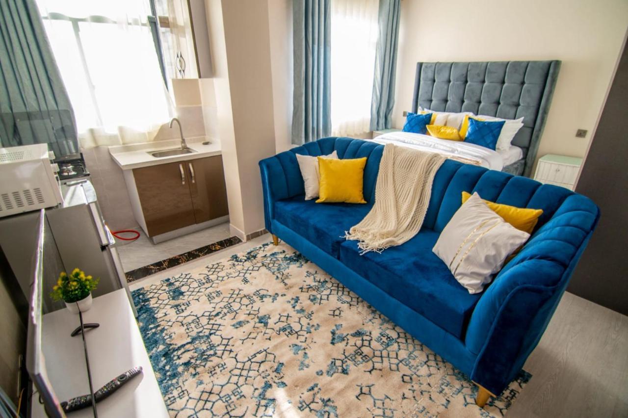 Lux Royal Gardens Apartment