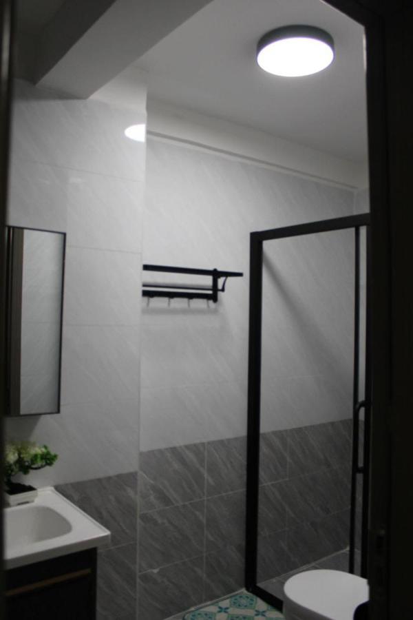 Lux Royal Gardens Apartment