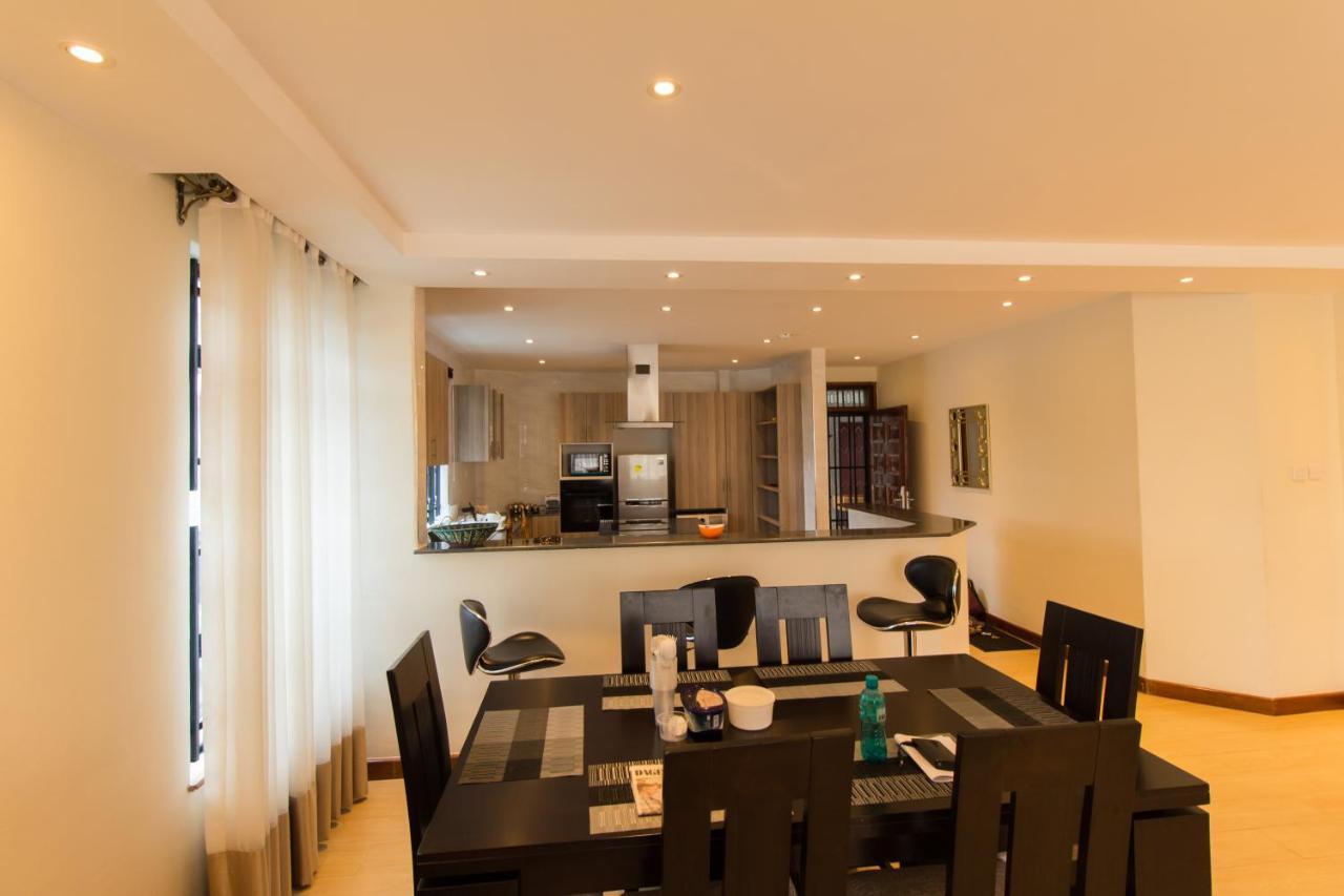 Warwick Centre Apartment