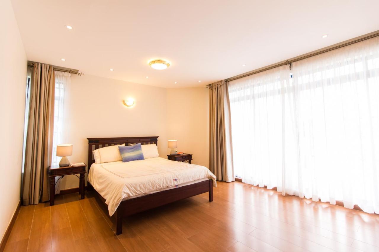 Warwick Centre Apartment