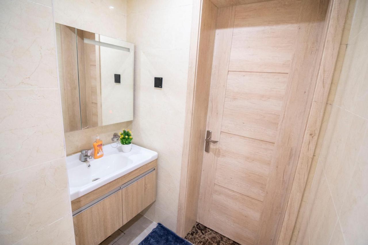 Lavington View Palace Apartment *