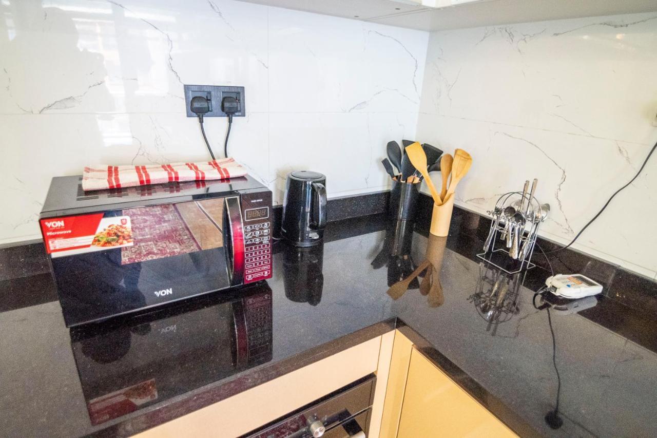 Lavington View Palace Apartment
