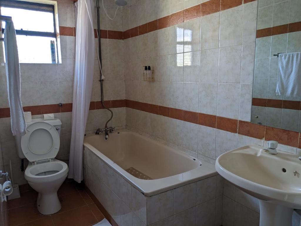 Zola Apartment *