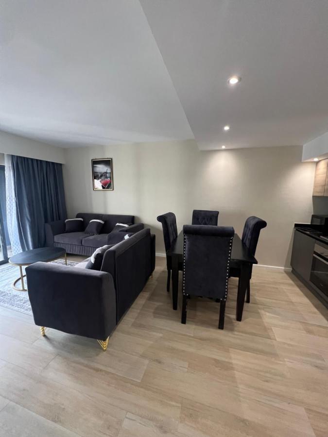 Riverside Square Apartment