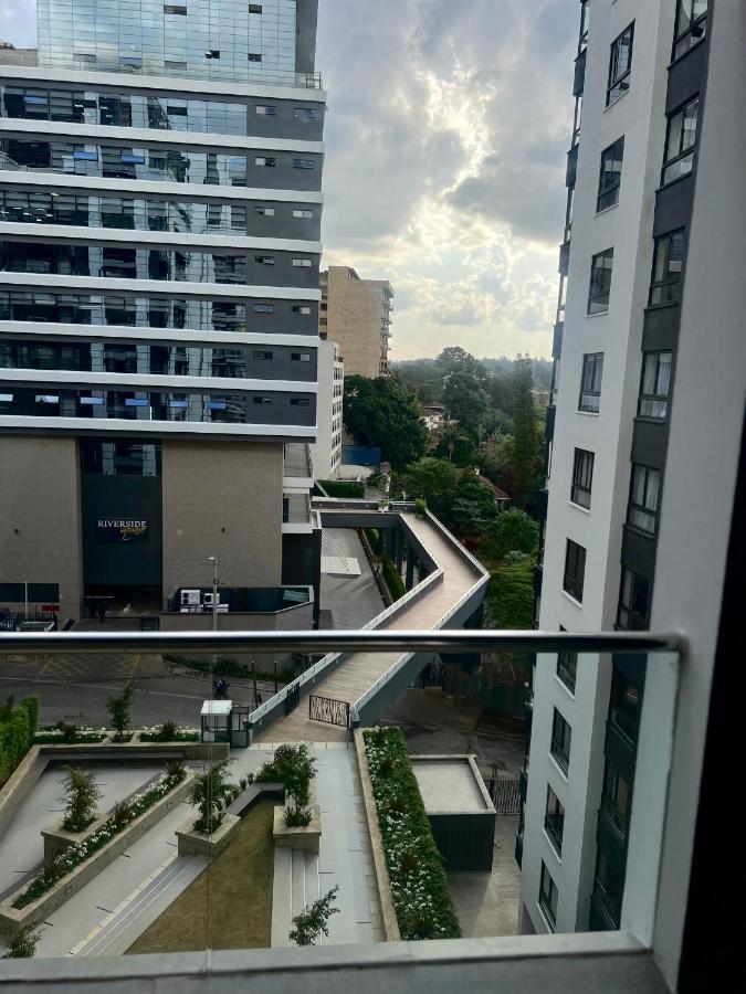Apartment Riverside Square *