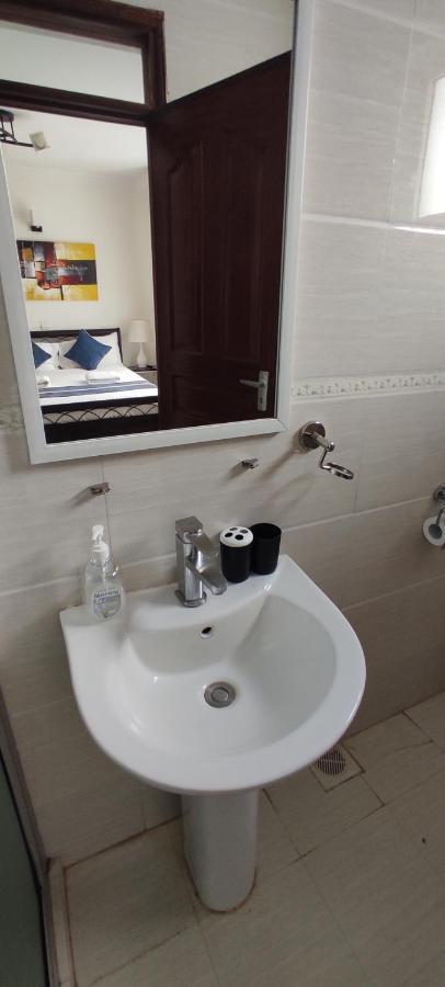 Cedar Luxe Suites Apartment
