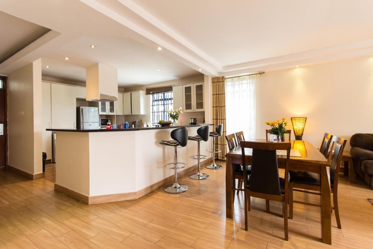 Warwick Centre Apartment