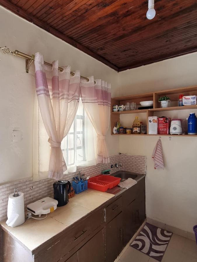 Lux Donholm Family * Nairobi